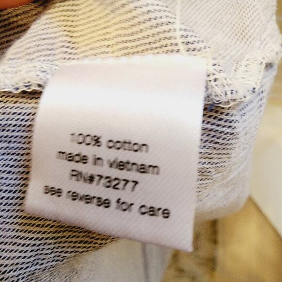 ELIZABETH & JAMES BLUE STRIPE BUTTON DOWN SIZE MED - Picture 6 of 7